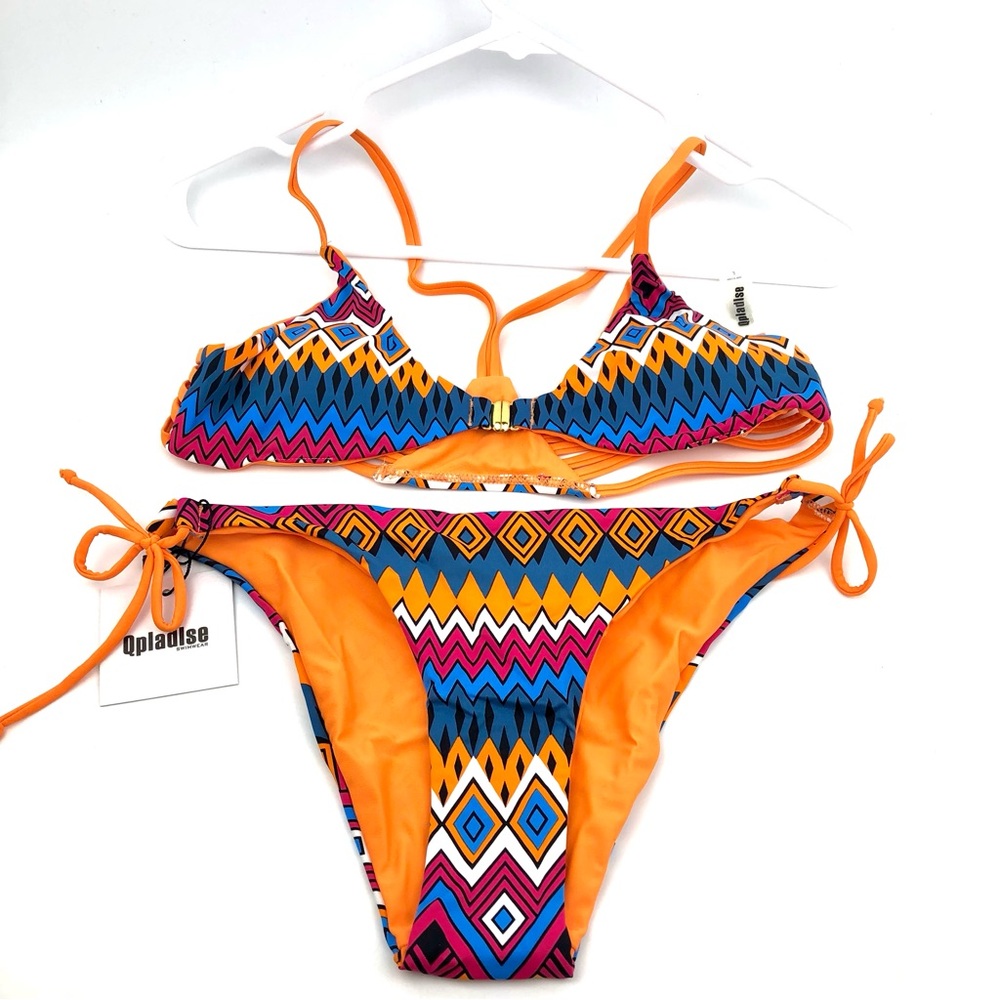 Qpladise Swimsuit Stretch Polyester Bikini Geometric pattern Women’s size L